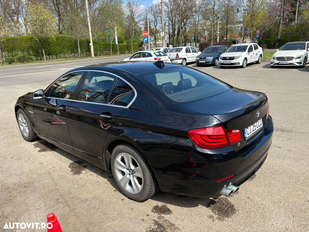 BMW Seria 5 520d - 7