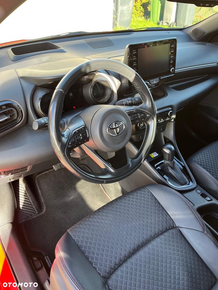 Toyota Yaris Hybrid 1.5 Premiere Edition - 13