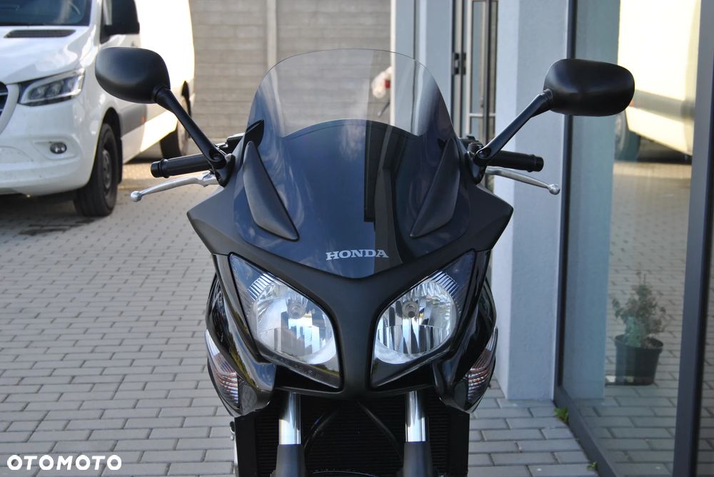 Honda CBF - 6