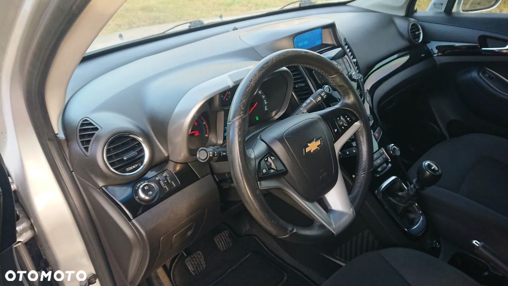 Chevrolet Orlando - 10