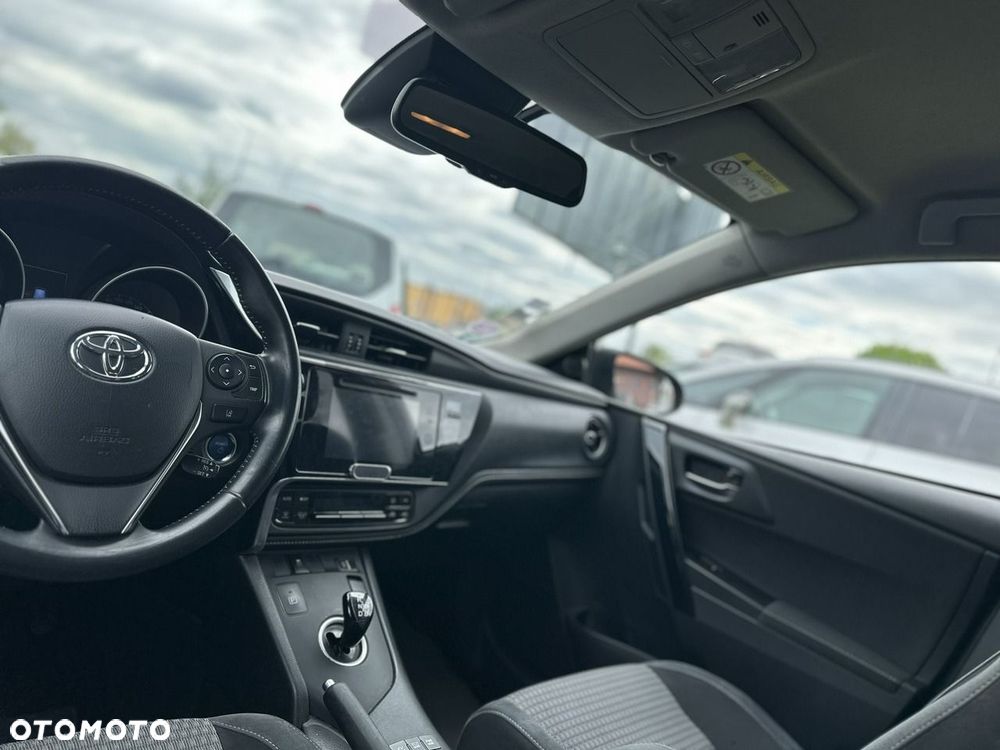 Toyota Auris - 9
