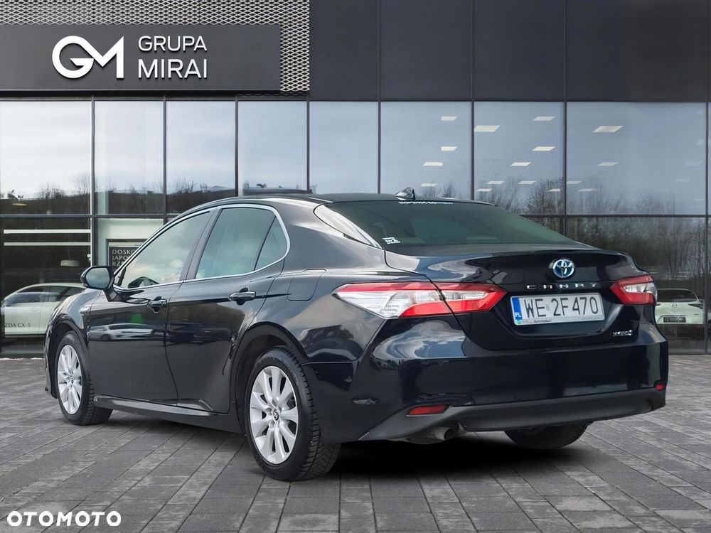 Toyota Camry 2.5 Hybrid Comfort CVT - 3