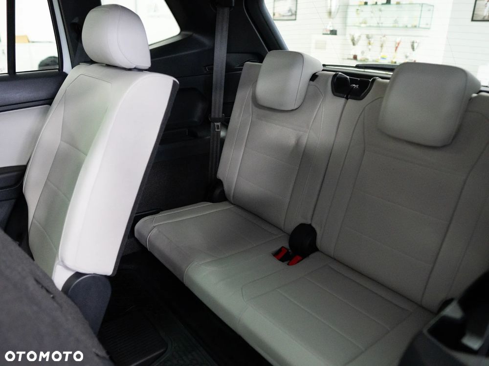 Volkswagen Tiguan - 37