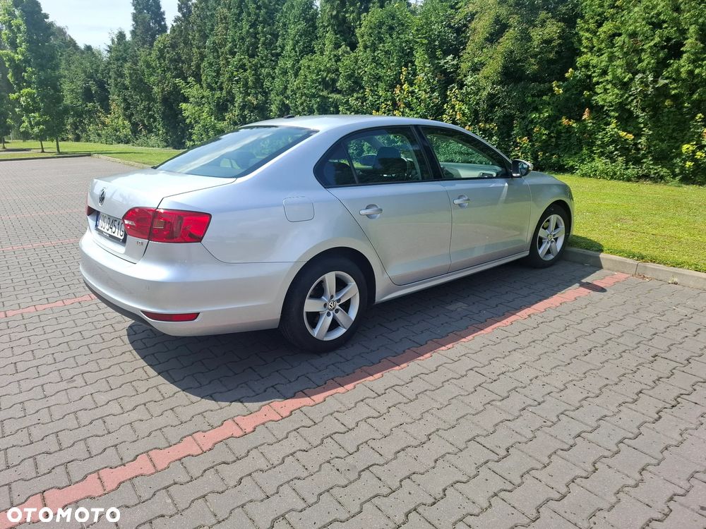 Volkswagen Jetta 1.6 TDI Comfortline - 1