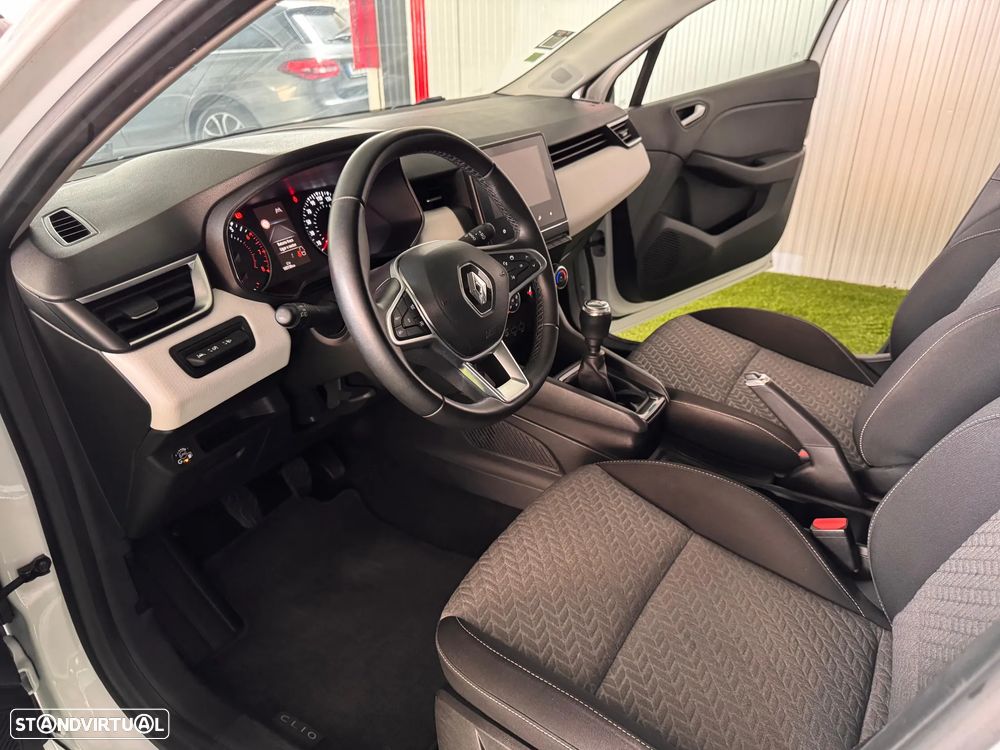 Renault Clio 1.0 TCe Limited Bi-Fuel - 11