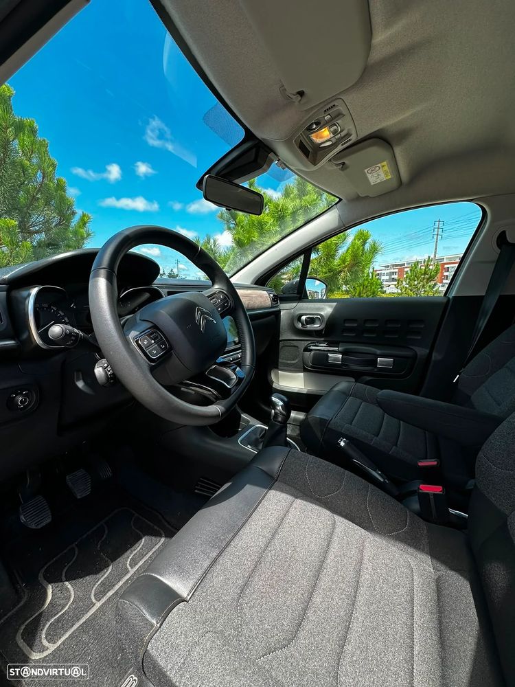 Citroën C3 Pure Tech S&S Shine — fotografia 6