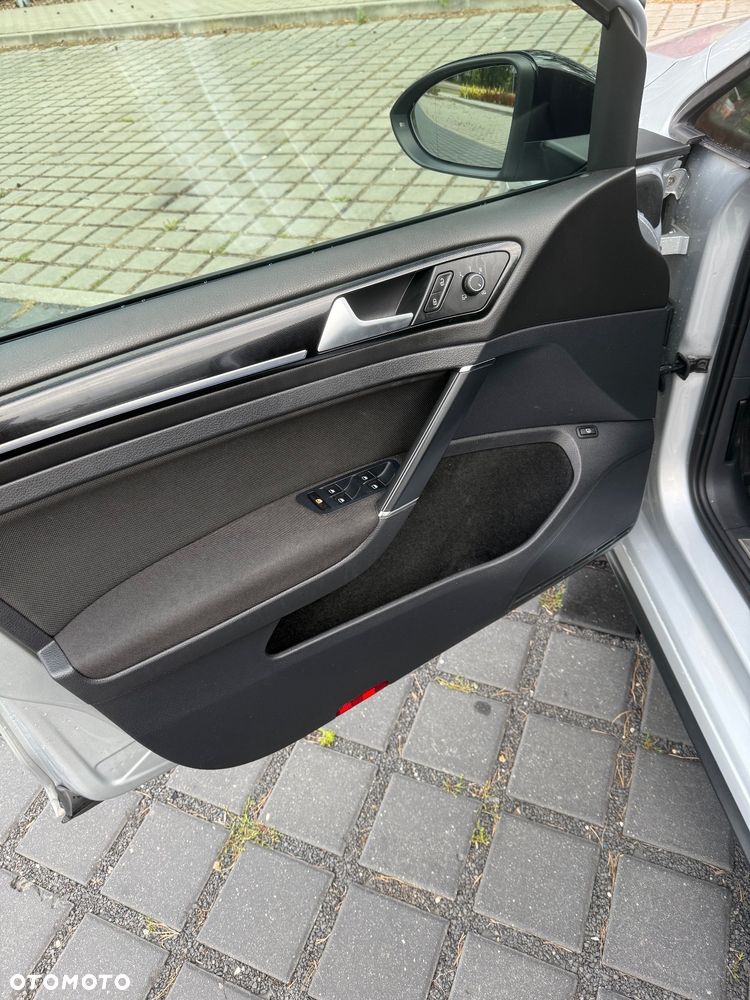 Volkswagen Golf - 13