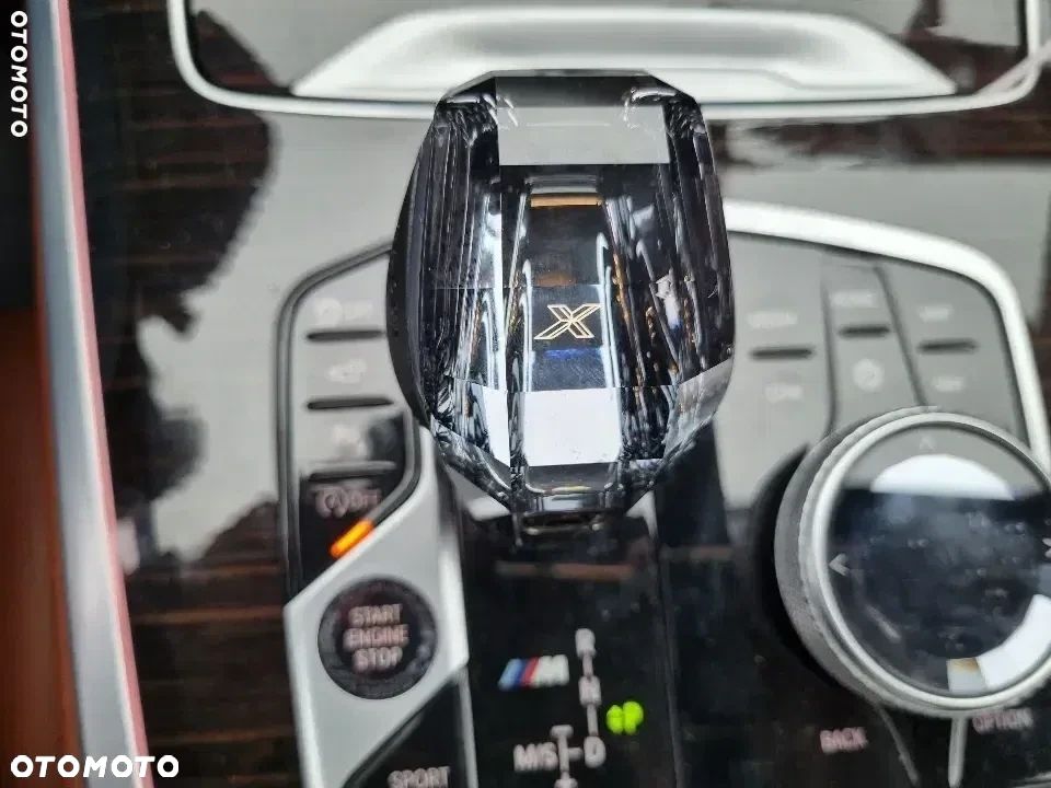 BMW X7 M50i sport - 11