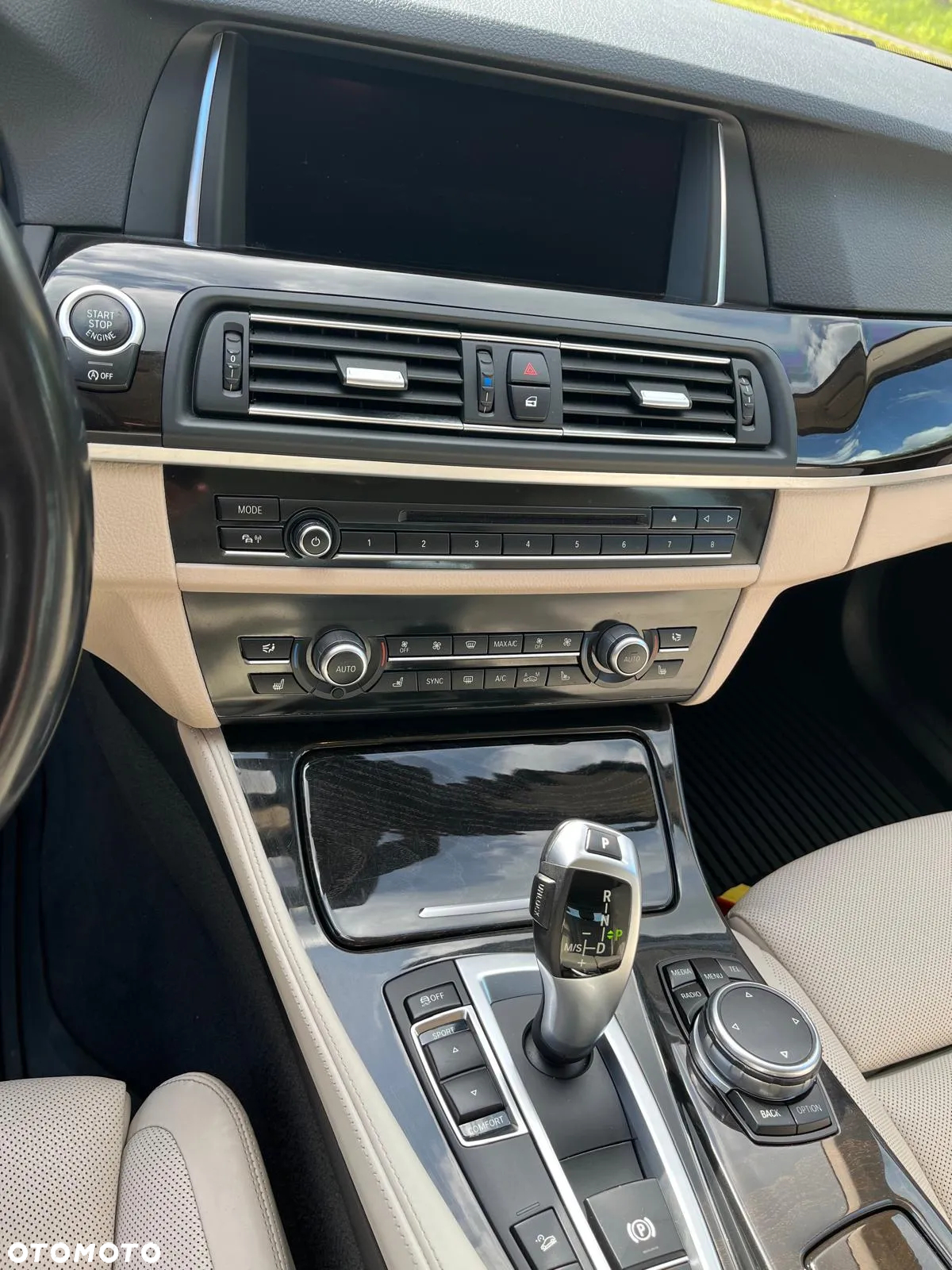BMW Seria 5 530d xDrive Luxury Line - 6