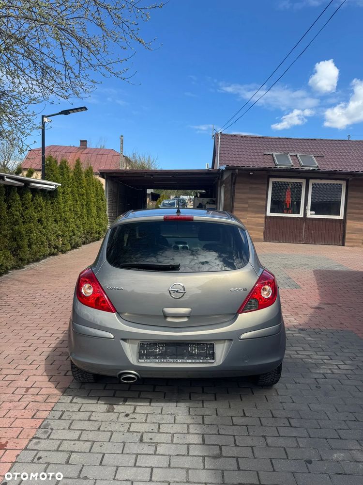 Opel Corsa 1.4 16V 150 Jahre - 6