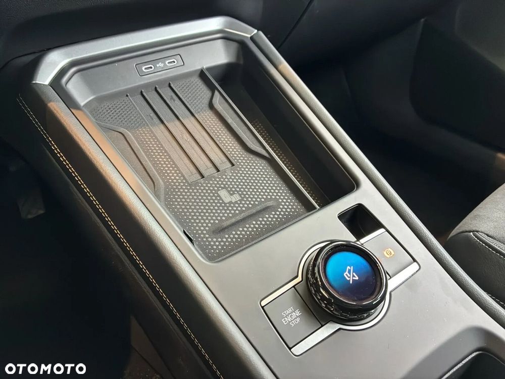 Volkswagen T-Roc - 30