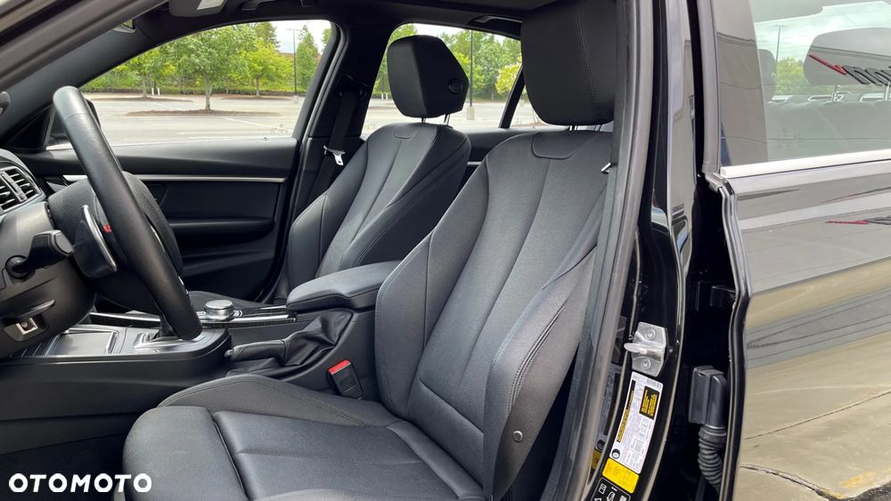 BMW Seria 3 - 17