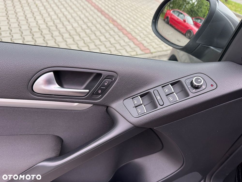 Volkswagen Tiguan 2.0 TDI R-Style - 33