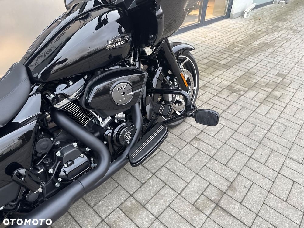 Harley-Davidson Touring Road Glide - 4