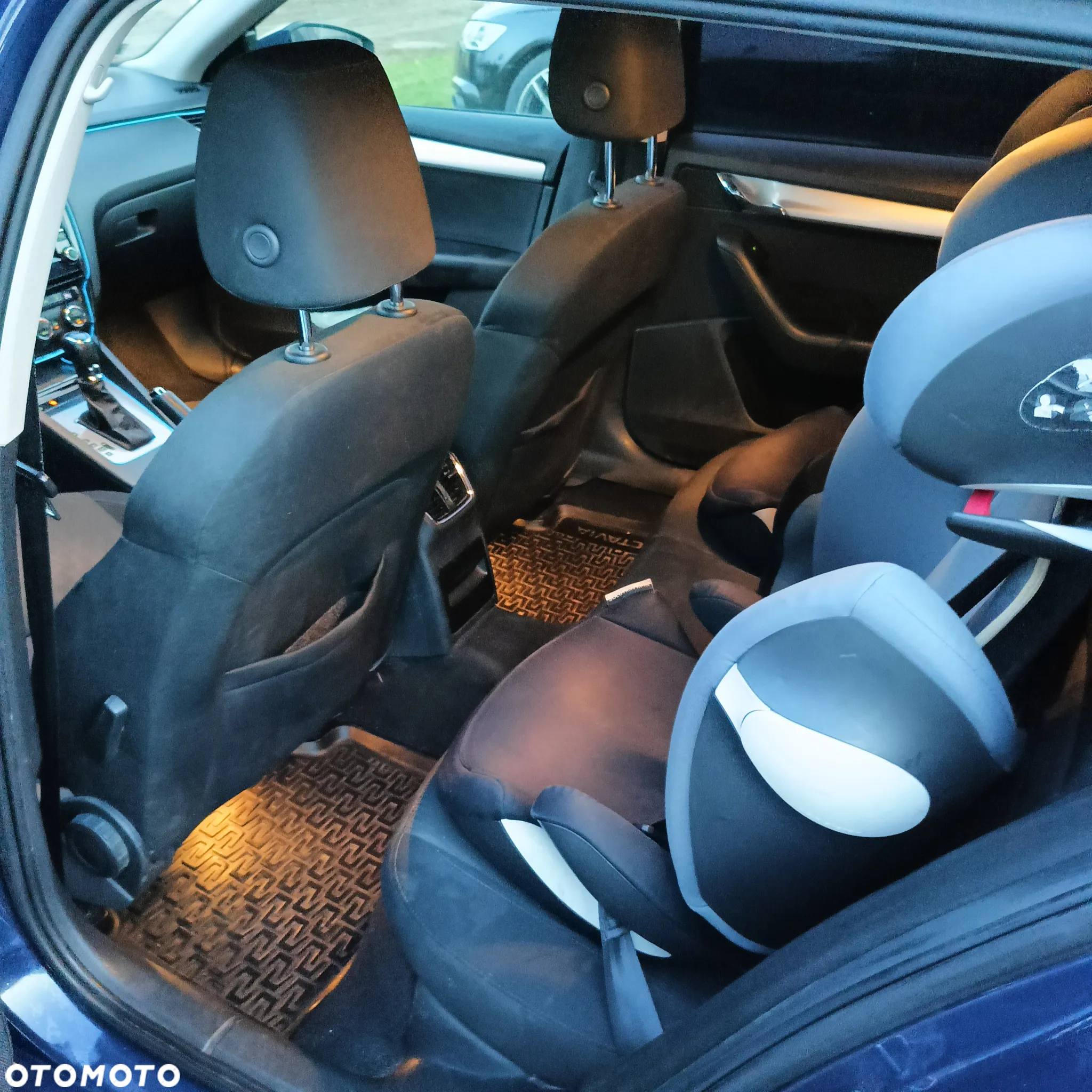 Skoda Octavia 1.6 TDI Ambition DSG - 10