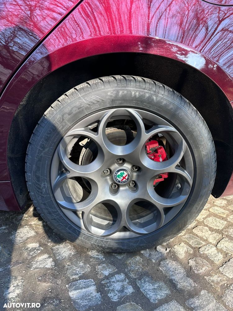 Alfa Romeo Giulia 2.0 Turbo 16V AT8 Business - 17