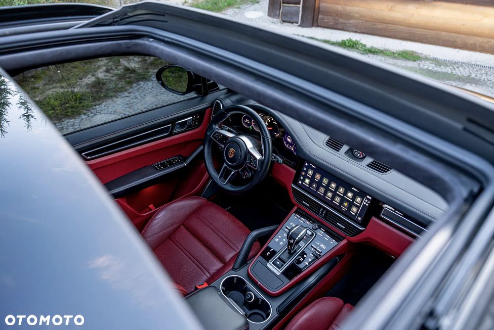 Porsche Cayenne GTS - 39