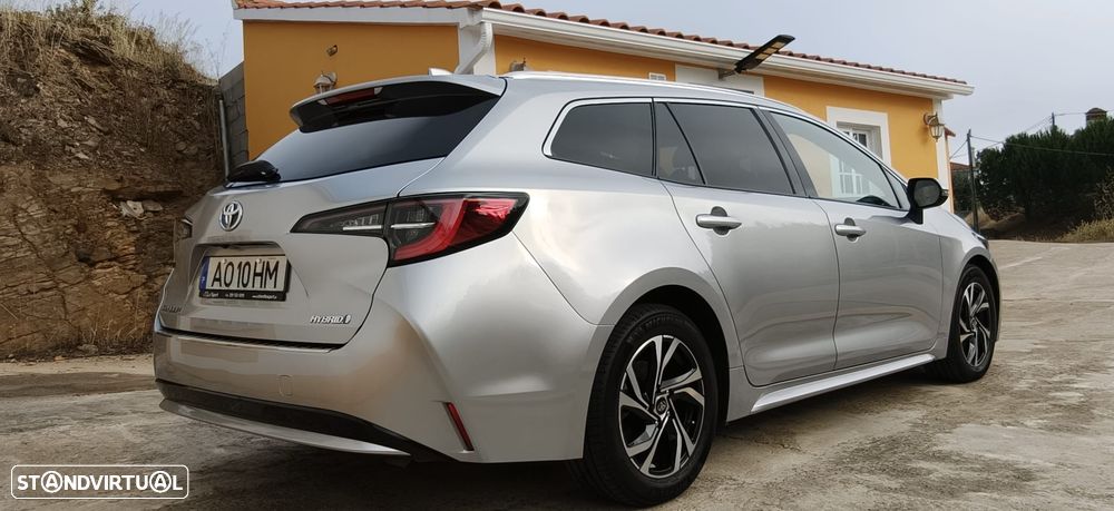 Toyota Corolla Touring Sports 1.8 Hybrid Comfort+P.Sport - 4