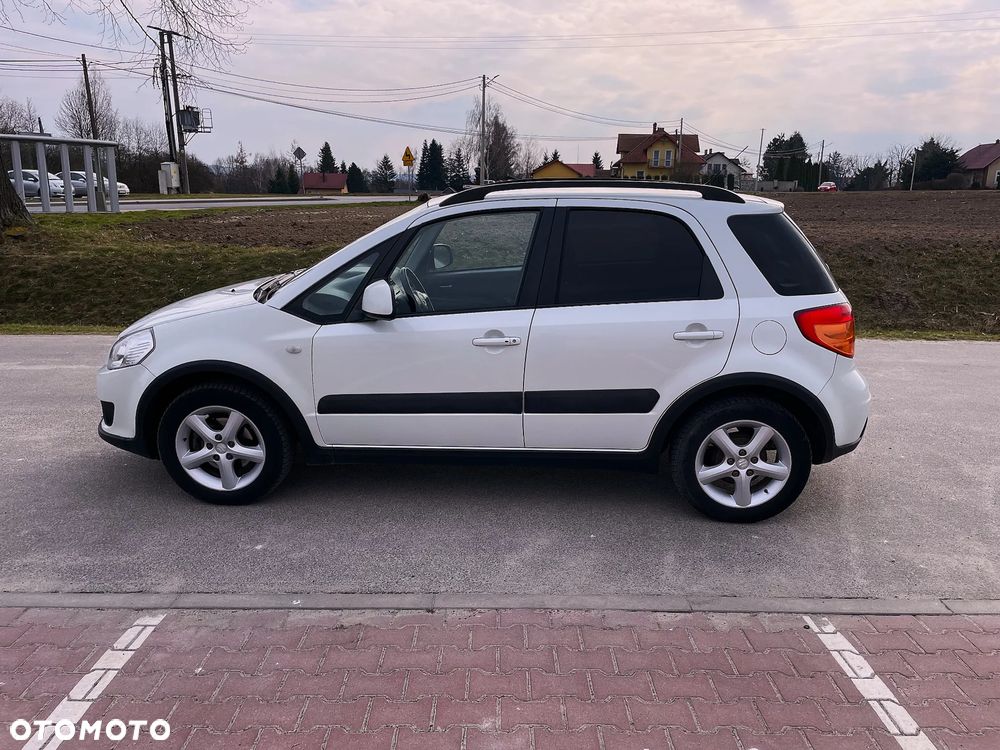 Suzuki SX4 1.6 VVT 4x2 Comfort Dance - 8
