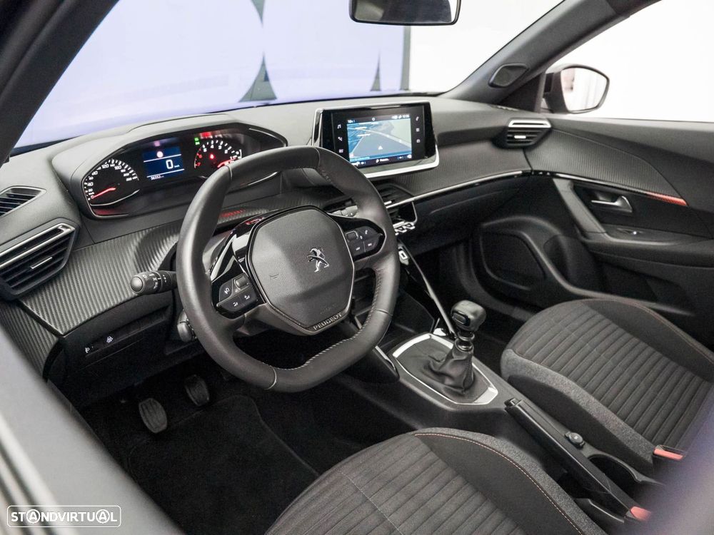 Peugeot 2008 1.2 PureTech Active Pack - 12