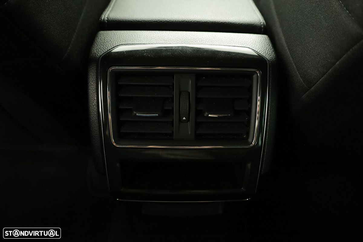 Skoda Superb Break 2.0 TDI Ambition DSG - 21