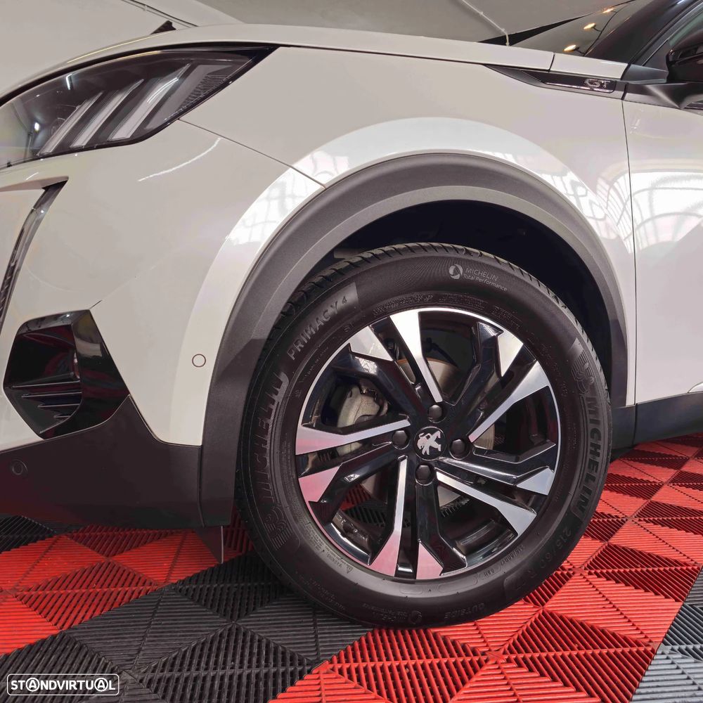 Peugeot 2008 1.2 PureTech GT EAT8 - 7