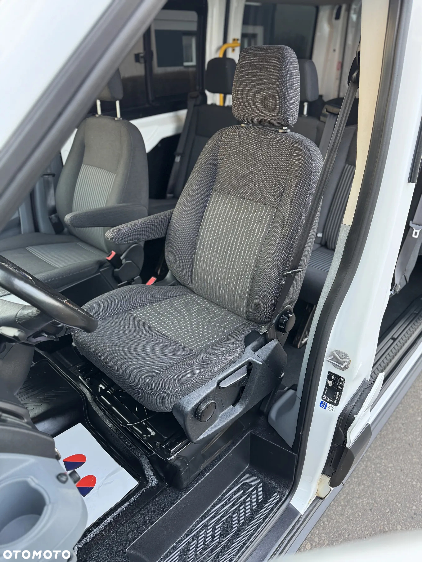 Ford Transit - 33
