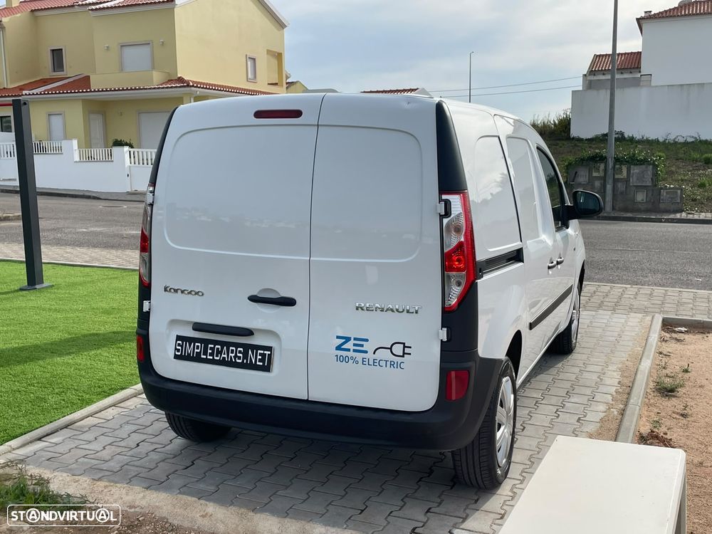 Renault Kangoo Z.E. 33 - 17