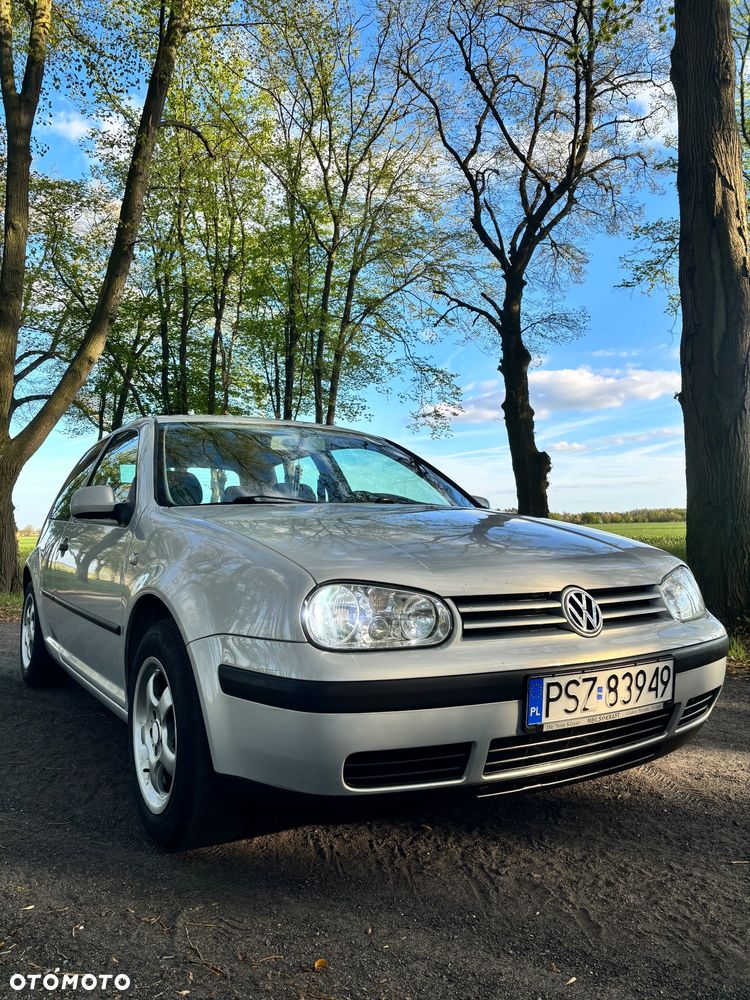 Volkswagen Golf - 9