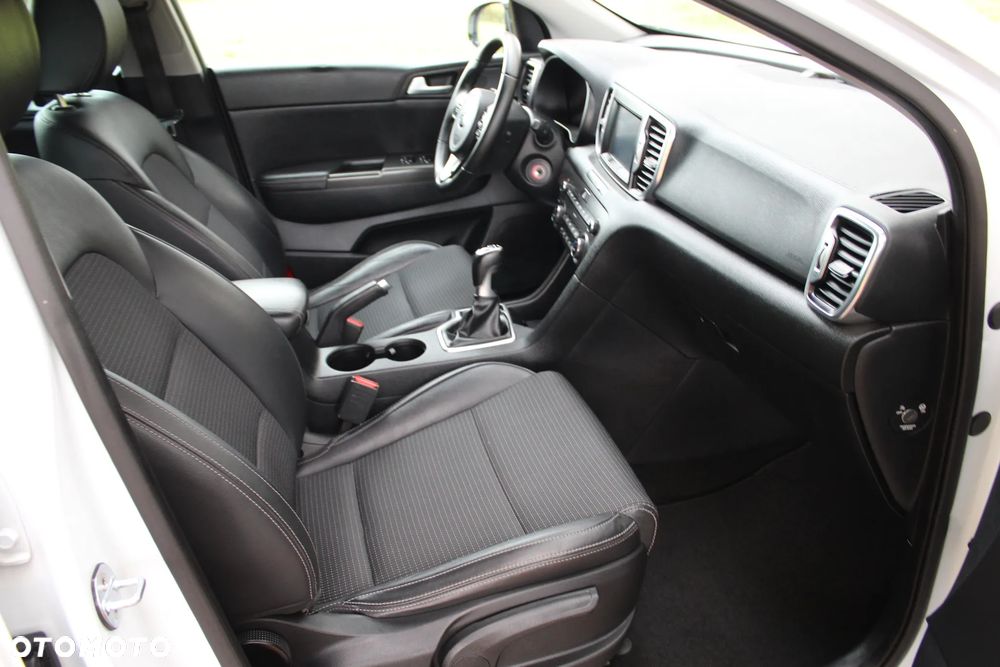 Kia Sportage 1.7 CRDI 2WD ISG Spirit - 25