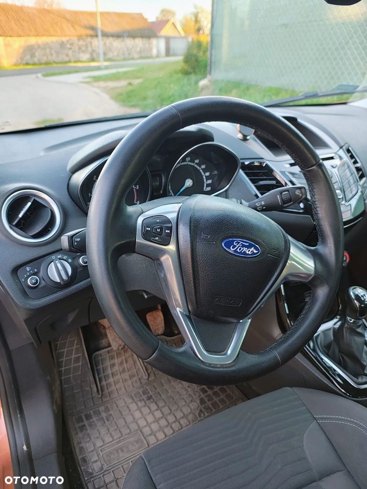 Ford Fiesta 1.5 TDCi Champions Edition - 11