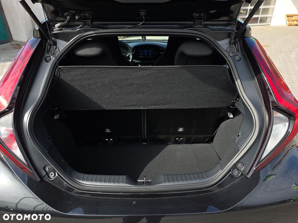 Toyota Aygo X 1.0 VVT-i Style CVT - 13