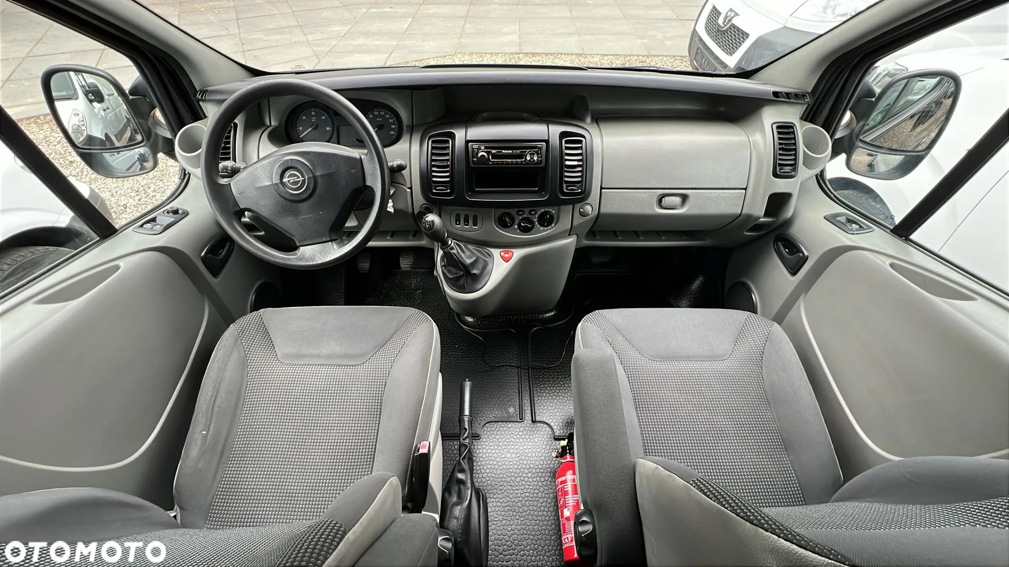 Opel VIVARO BRYGADÓWKA LONG KLIMATYZACJA - 31