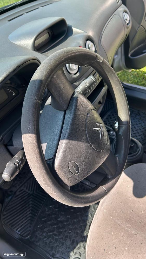 Citroën C3 1.4 HDi SX + - 41