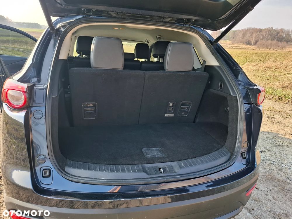 Mazda CX-9 - 16