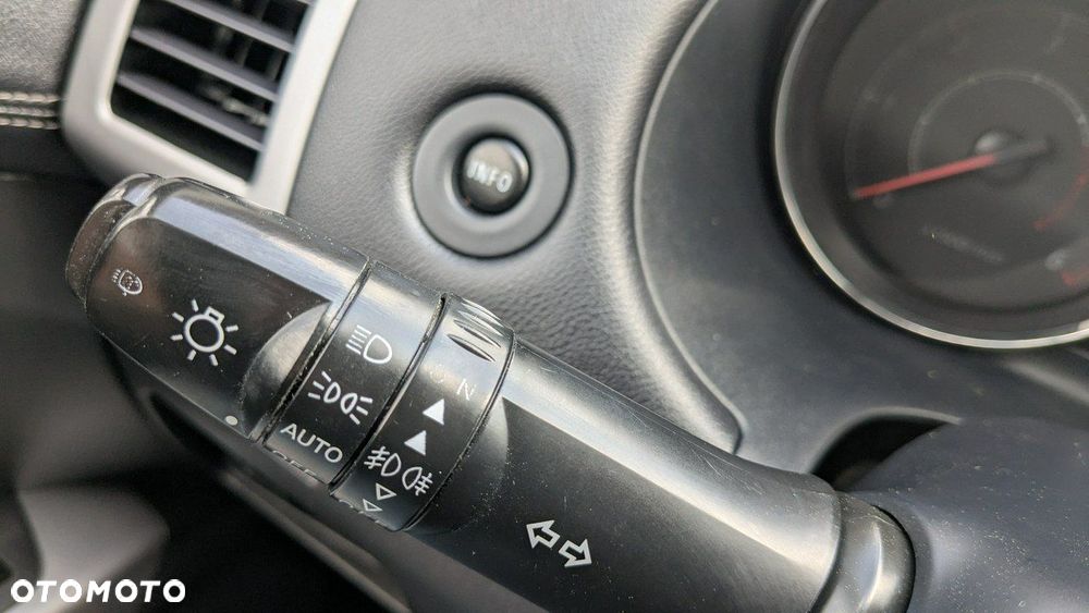 Peugeot 4007 - 24