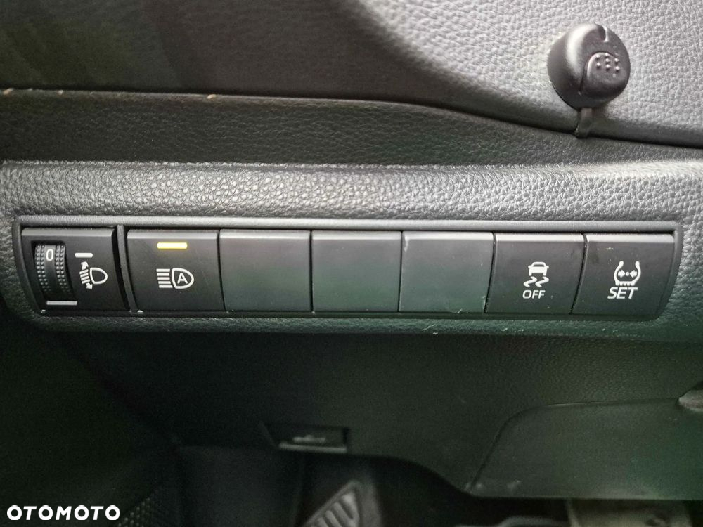 Toyota Corolla - 11