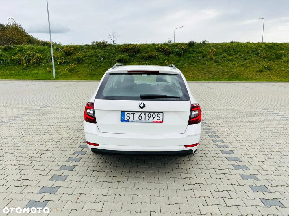 Skoda Octavia 1.6 TDI Ambition - 4