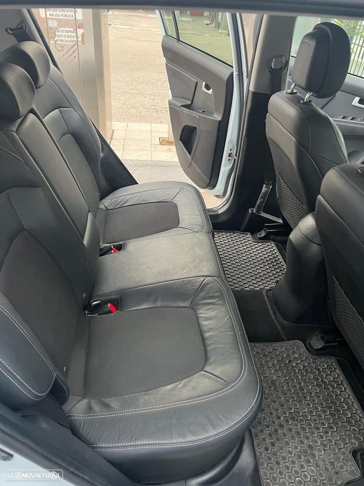 Kia Sportage 1.7 CRDI ISG TX Prime - 7