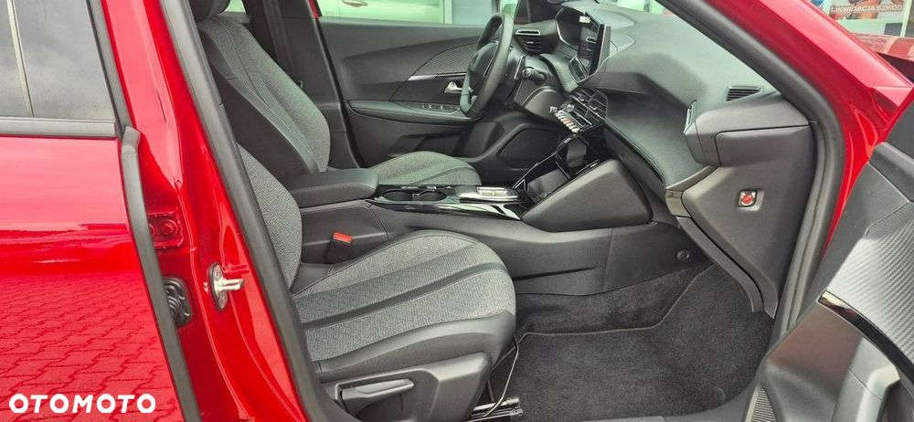 Peugeot 2008 PureTech 130 Allure S&S EAT8 - 22