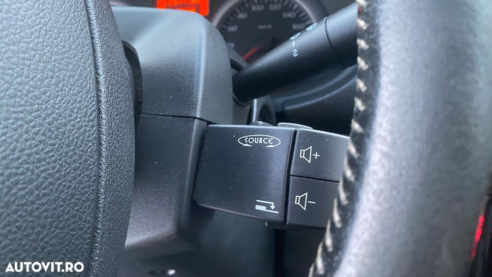 Dacia Duster 1.5 dCi 4x4 Prestige - 12