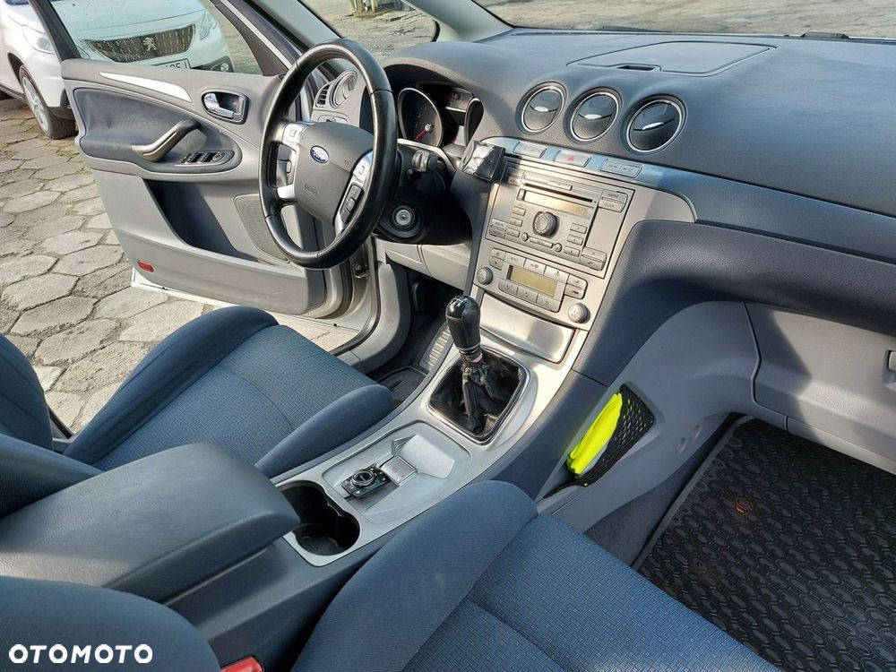 Ford S-Max - 18