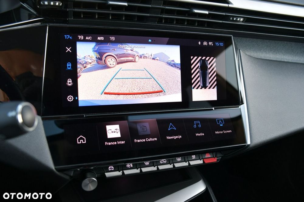 Peugeot 308 1.6 Hybrid PHEV Allure Pack EAT8 - 24