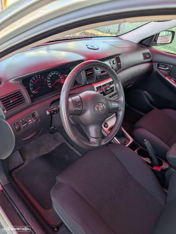 Toyota Corolla SW 1.4 Sol - 15