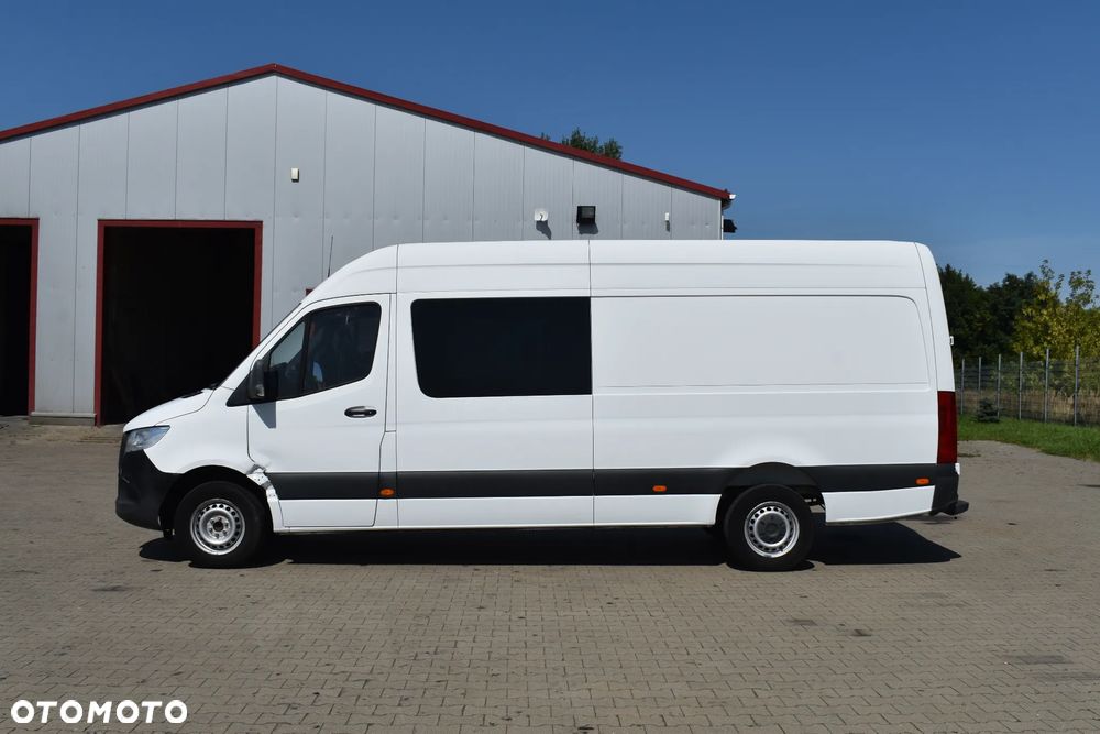 Mercedes-Benz Sprinter - 4