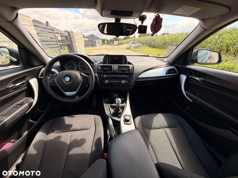 BMW Seria 1 114i - 3