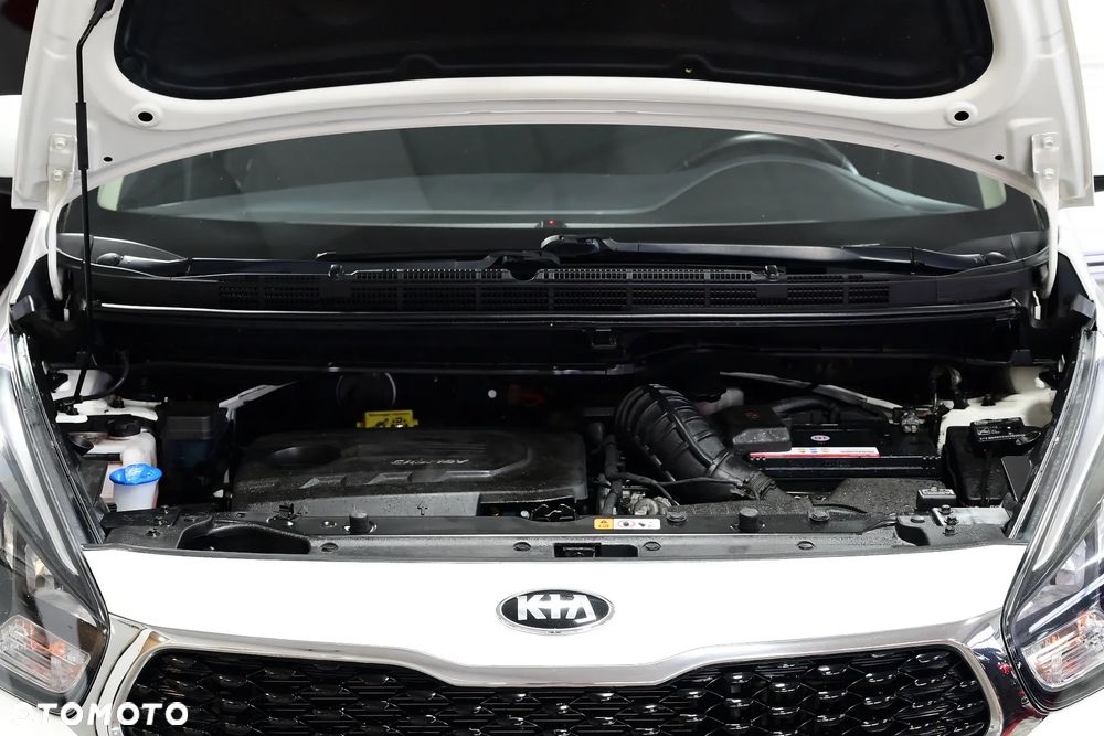 Kia Carens 1.7 CRDi M - 9