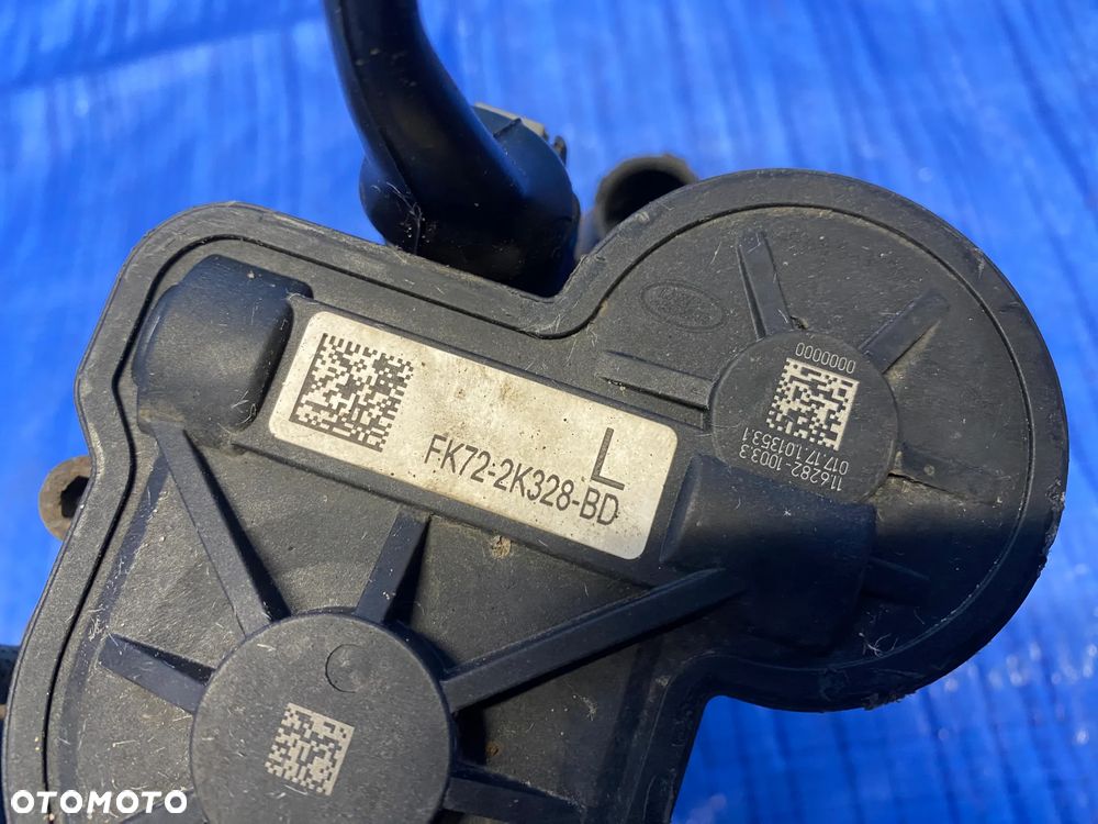 ZACISK HAMULCOWY TYŁ TYLNY LEWY PRAWY Z SILNICZKIEM ELEKTRYCZNY LAND ROVER JAGUAR XE X760 ; XF X260 ; FK72-2K327-BD  FK722K327BD  FK722K328BD  FK722K328BD ORYGINAŁ - 9