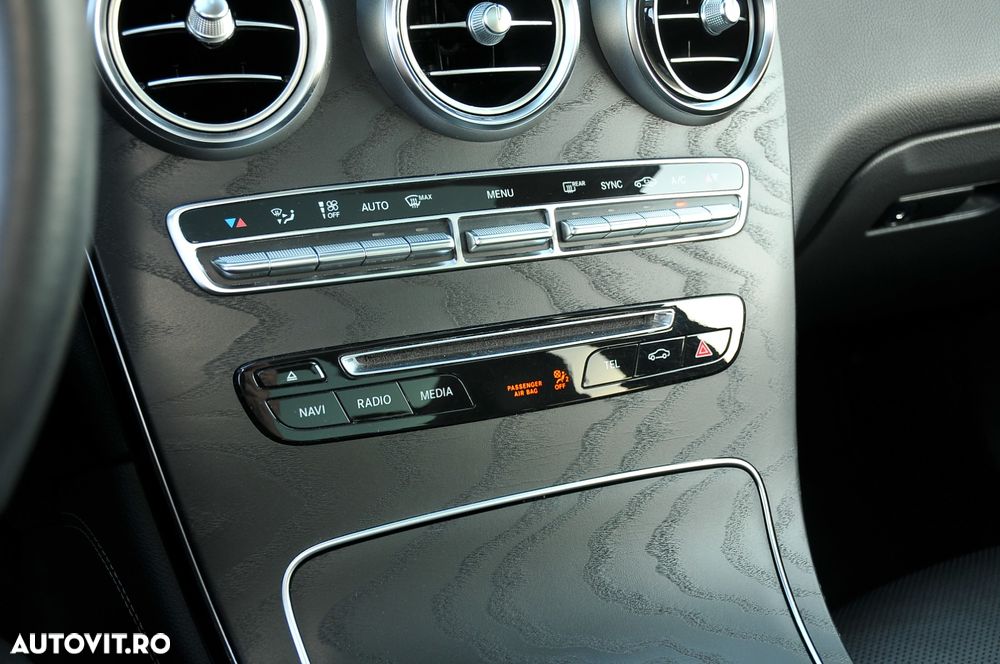 Mercedes-Benz GLC - 23