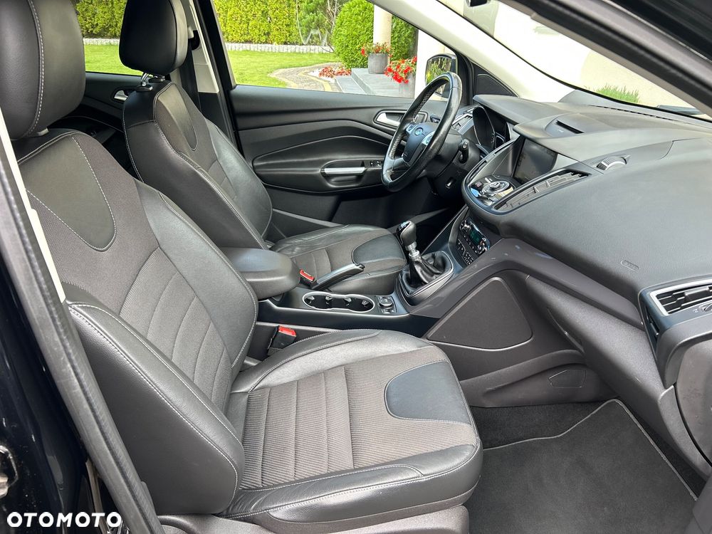 Ford Kuga 2.0 TDCi 4x4 Individual - 29
